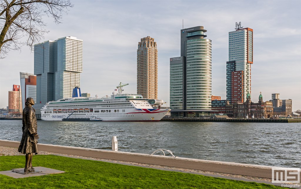 Travel_Tulips's tweet photo. RT @marcvanderstelt
The #msaurora of @pandocruises at the @CruisePortRTM @MPIRotterdam #cruiseschip #luxurytravel https://t.co/gPOM9ObkjJ