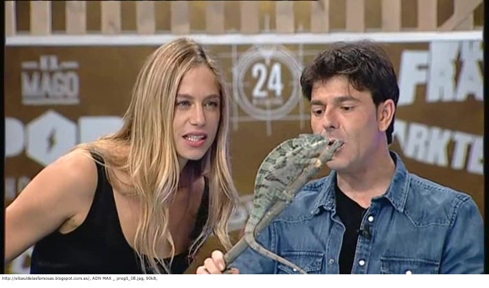 BauldeFamosas's tweet photo. guapas @martamarquez_ @martinakleinpro en #ADNMAX https://t.co/MeGwLoIQoF https://t.co/Q9UfviLqc9