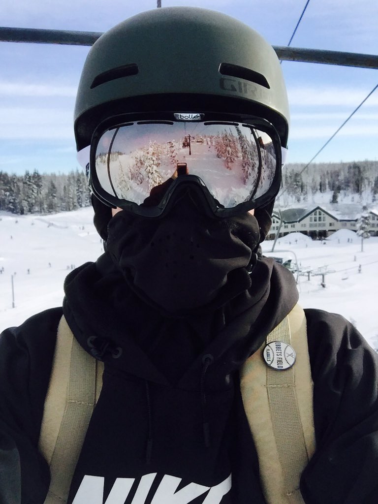 MetzlerGarrett's tweet photo. #SkiHoodoo https://t.co/khHCcIwJBd