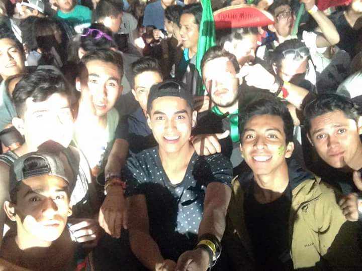 saucedoplur's tweet photo. Se acaba un increíble y hermoso año !!!
#Recuerdos #EDCMX https://t.co/phIxh2eTKx