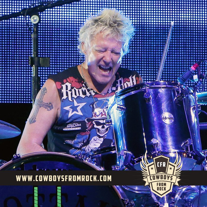 Feliz Cumpleaños / Happy Birthday James Kottak    