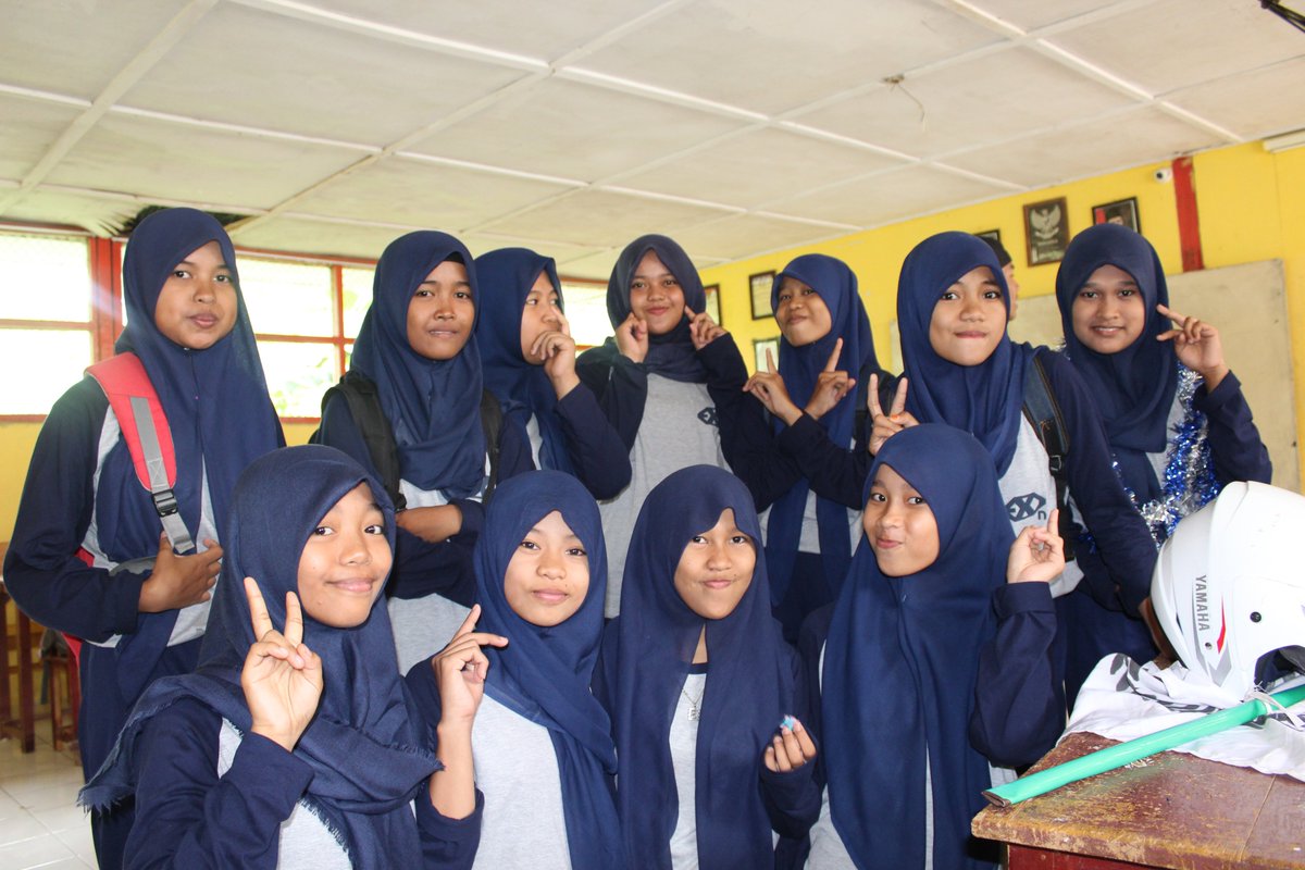 hikmah_IB's tweet photo. halooo :) #exactone https://t.co/21O6iay6AC