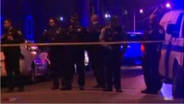 Chicago police shooting leaves 2 dead. bit.ly/1QSMPgG?utm_me… #local10 https://t.co/UhnBG2YkIO