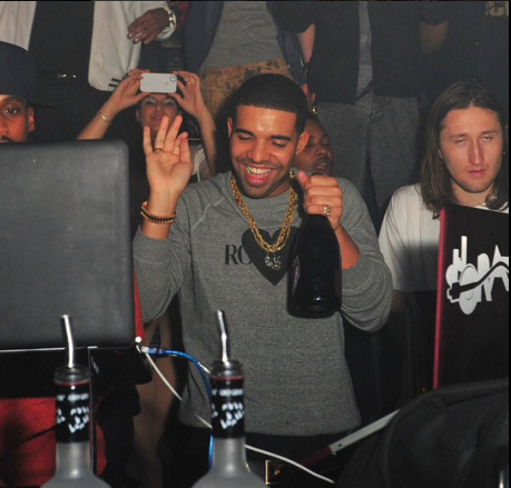 CauseWereGuys's tweet photo. When you think everything's going fine, but then they stop texting back https://t.co/PxqW2dJTLo