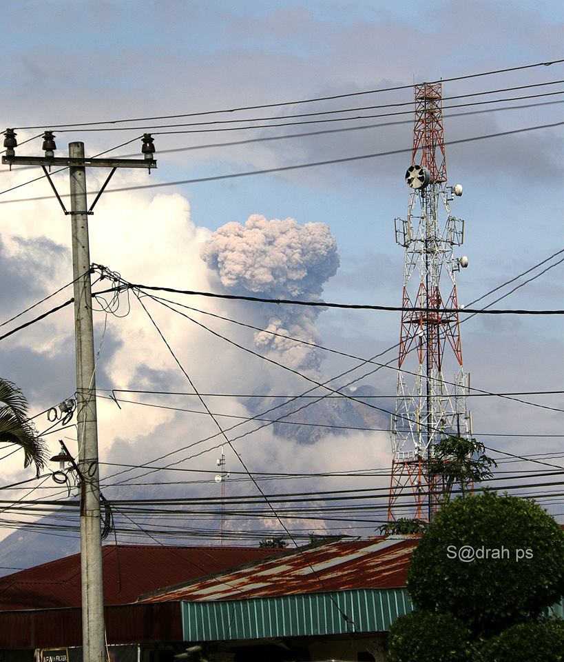 LeopoldAdam's tweet photo. #Just #Occured
#Sinabung today
Happy #Sunday
Dec 27 - 09:40 am
credit : #SadrahPS
@infobencana @chematierra https://t.co/iSpn5ACvkv
