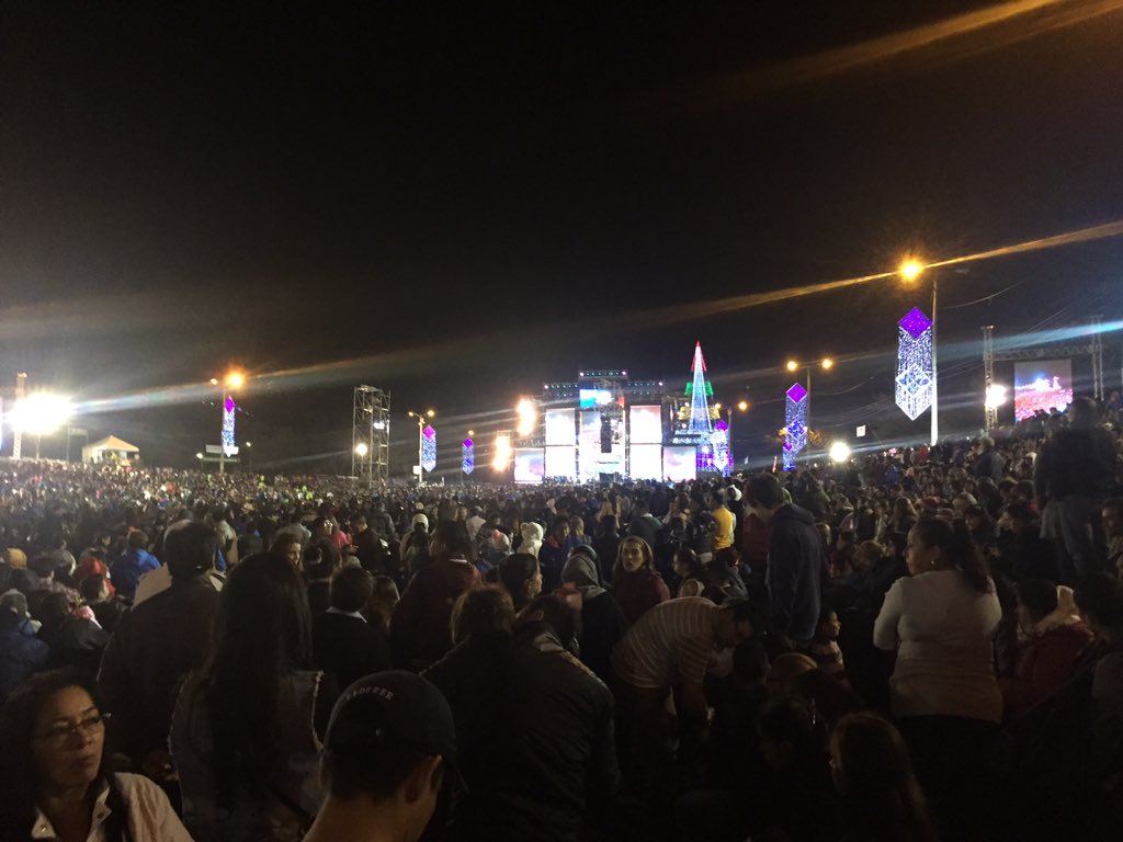 RuthAndreaRive2's tweet image. #Avivamientoalparque año de la@conquista así será