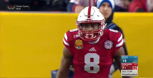 Stanley Morgan with the fang grill #Huskers