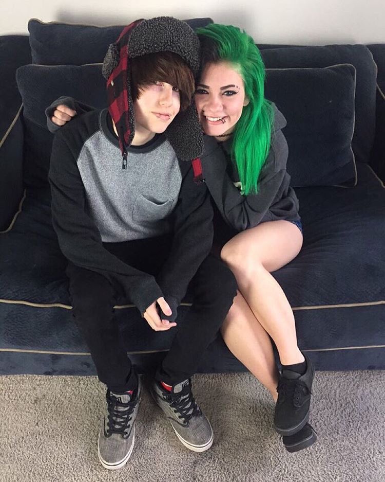 tylerShannonMDS's tweet image. Throw back with jeydon ❤️✌️🍕😘