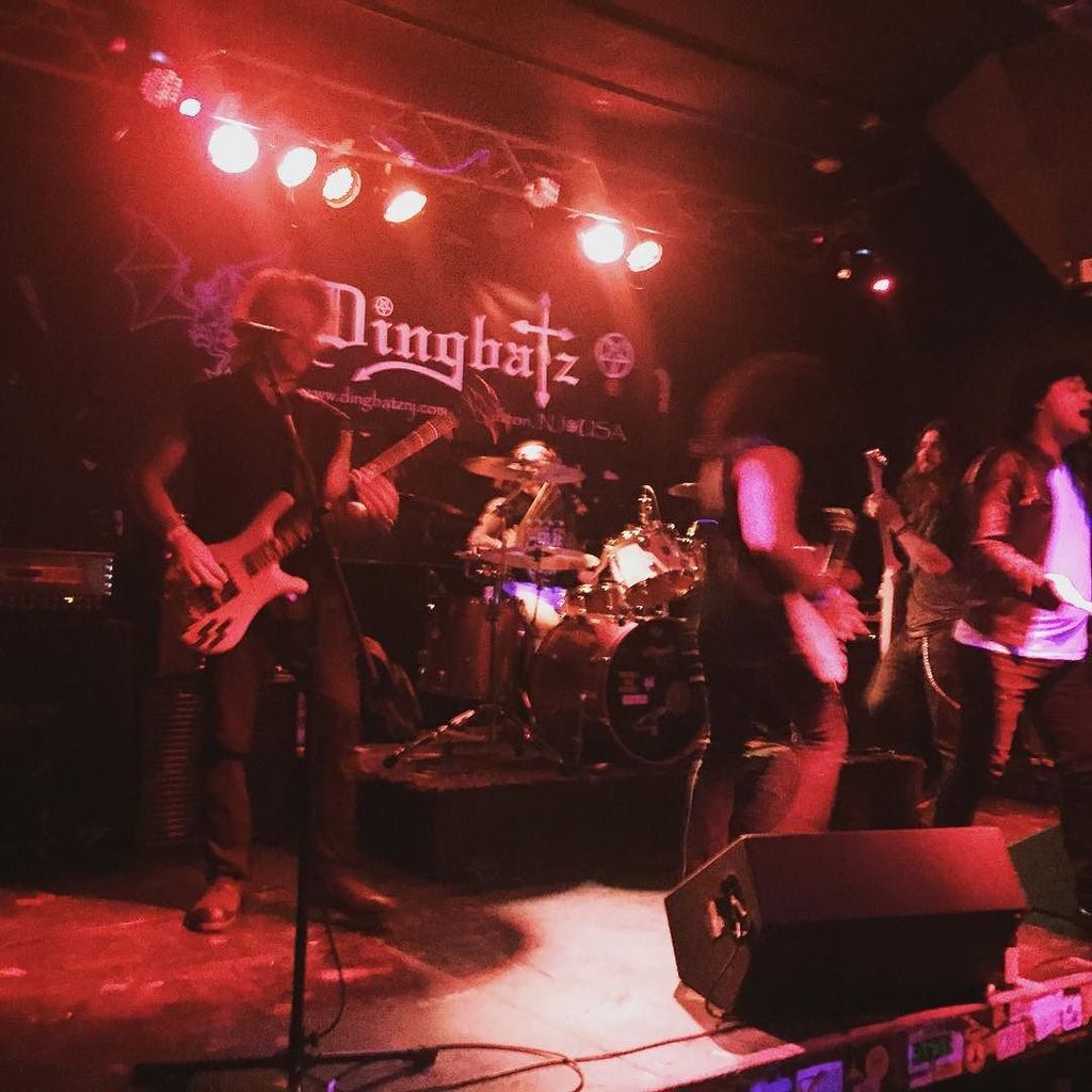SteveHanisch's tweet photo. #lethalaffection at #dingbatz tonight! #thatmetalshow #tms https://t.co/yjzGWYYIO3 https://t.co/69pXUvtxlG