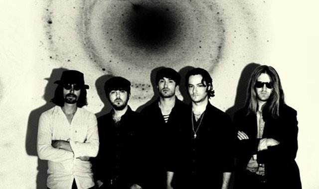 NME tweet picture