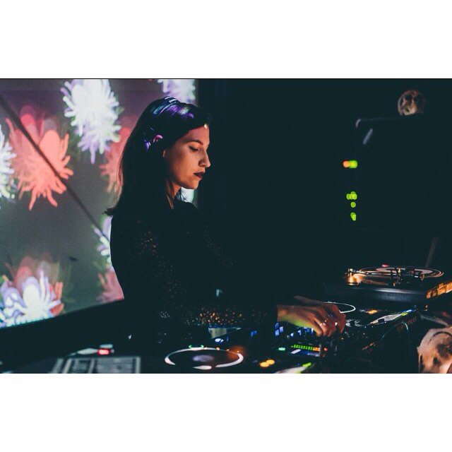 Venueproduction's tweet photo. #MundoLoungeMusic Presents #LaFleur tonight 19:00 @fmmundo 98.1 #host @MagraciaB #radioshow #music https://t.co/DjR2SKd70s