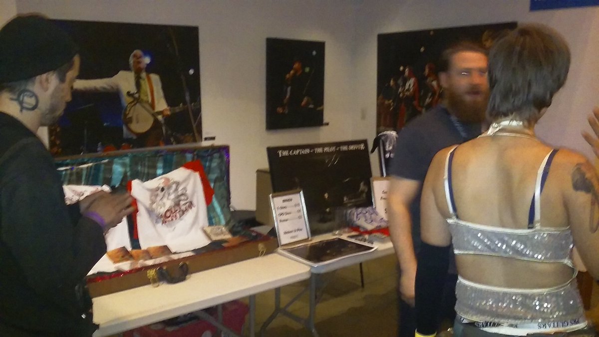 Those last minute logistics from Griffin are going a long way right now.  <a href="/worldcafelive/">World Cafe Live</a> #mistletoejam