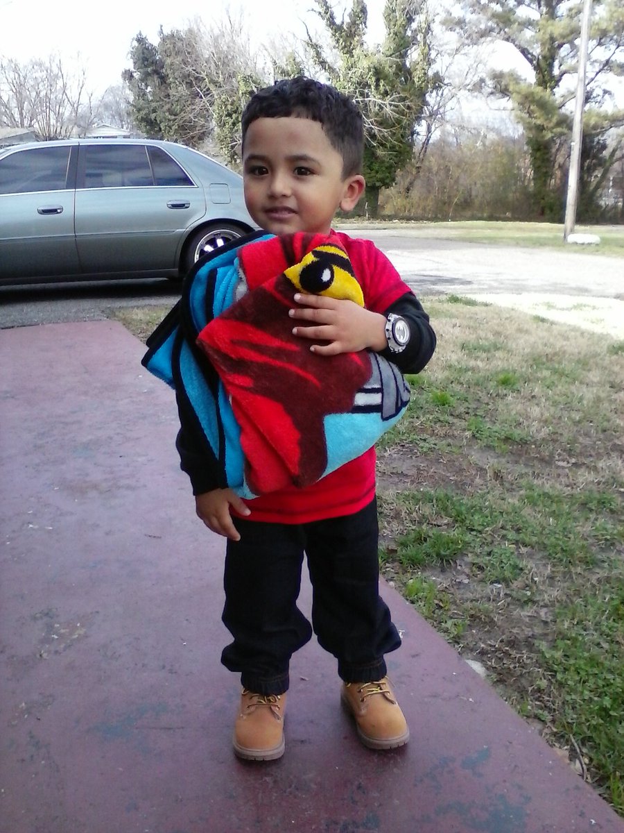 VolTitan119's tweet photo. #Nephew #Nino #Tennessee #SanDiego 🌟 👑 #FreshPrince https://t.co/oBmxrgbLvf