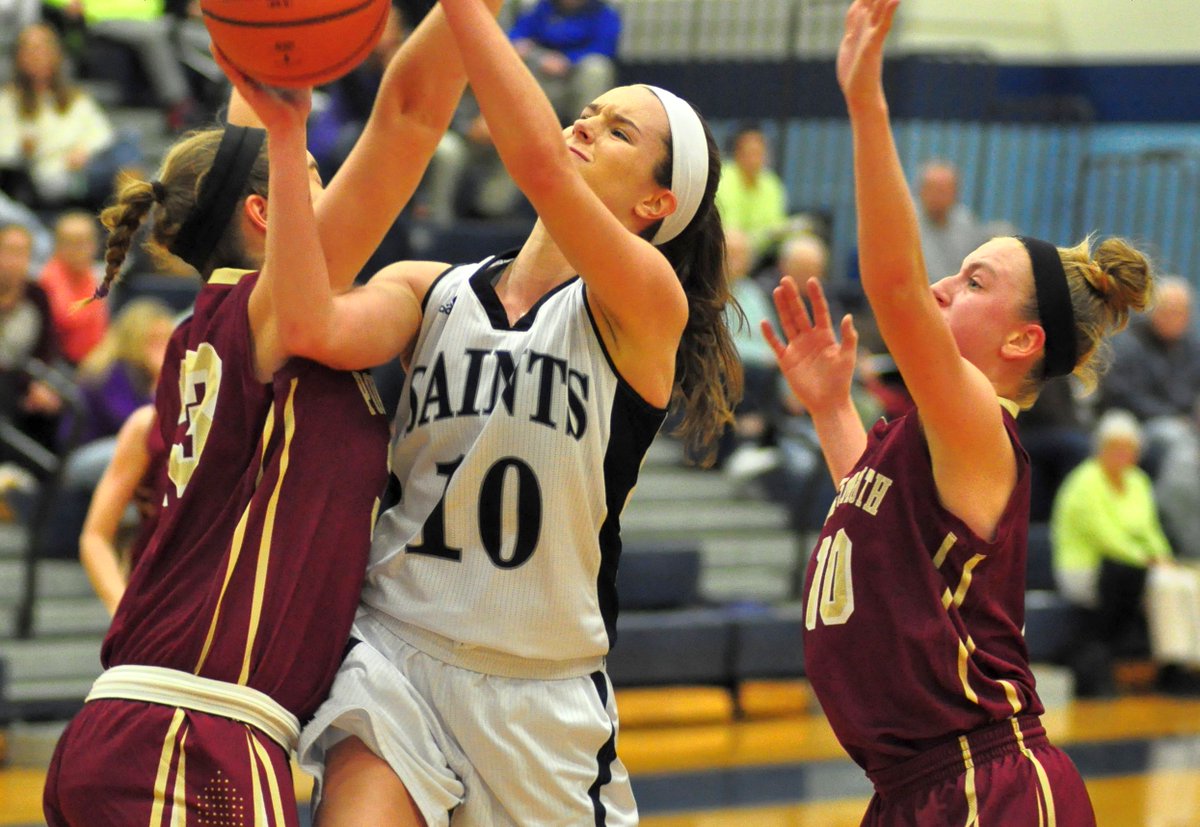 mwhaley25's tweet photo. Portsmouth girls waltz past St. Thomas in Bobcat Invitational opener. @FostersSports @seacoastonline https://t.co/mB8lzE2XeR