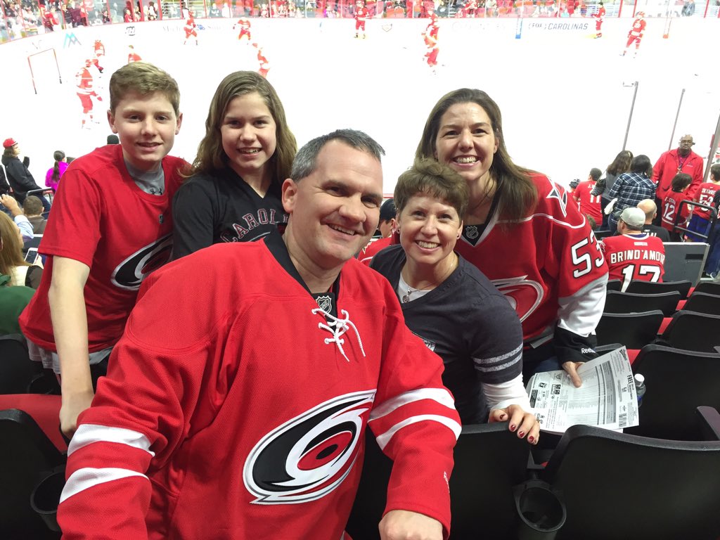Det_tweet's tweet photo. #Canes family affair https://t.co/CcNcLCgYoi