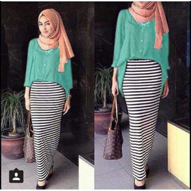 AyuRedinaNS's tweet photo. Renata Tosca 3in1 (Atasan+Rok Spandek+Pashmina) IDR 110K https://t.co/sMyvjah8Te