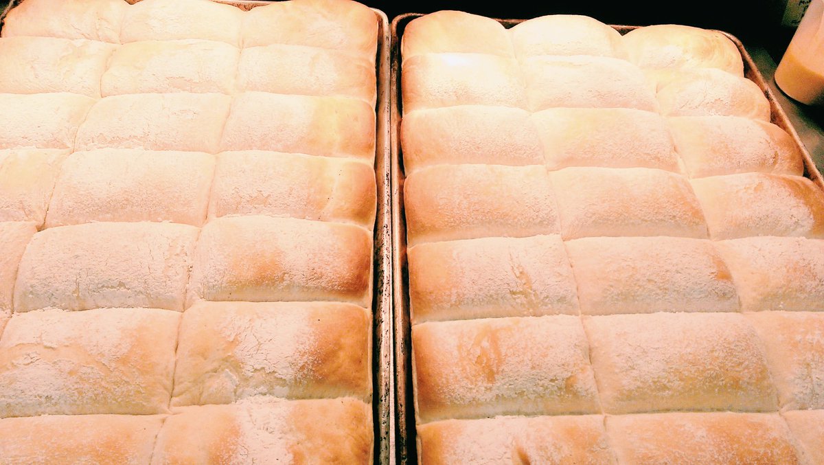Flyindoor's tweet photo. Fresh sourdough ciabatta @MARKET_Calgary #yyc #yycfood #bread #yycbread https://t.co/PBQoBwT5YM