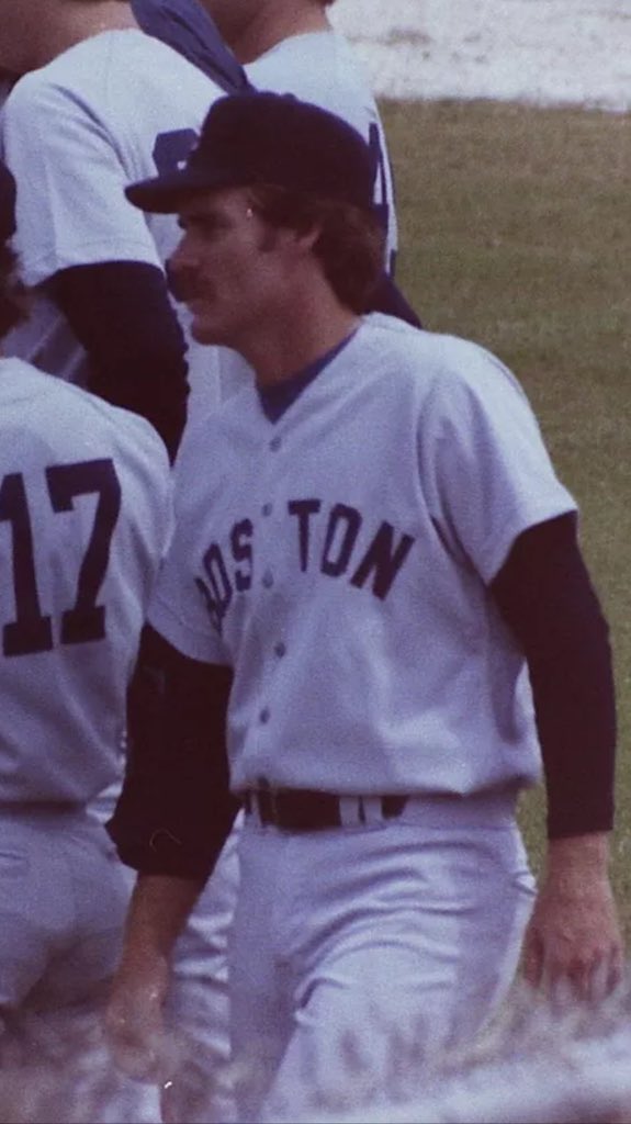 BoggsFan's tweet photo. The @ChickenMan3010 pic of the day! May 26th, 2016. The day #26 is retired! ππ»ππ #FinallyGotDone #Retired26 @RedSox https://t.co/zKhxbqsTUH