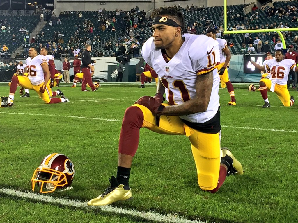 Commanders's tweet photo. DeSean ready for action. #WASvsPHI https://t.co/BwtJ3b209B