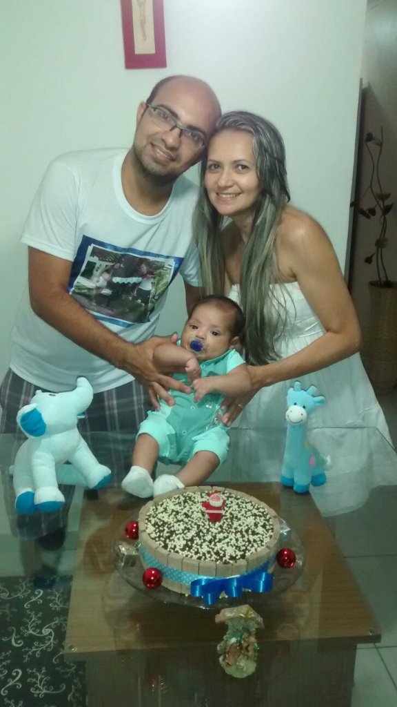 EdnaSiqueiraAL's tweet photo. Na noite de Natal meu bebê fez 2 meses. #mamaeamademais https://t.co/j8Df0NqF8g