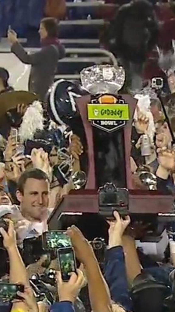 Coachmdobson's tweet photo. I want someone who looks at me the way I was looking at that trophy 😂😂 https://t.co/monXqKJzg5