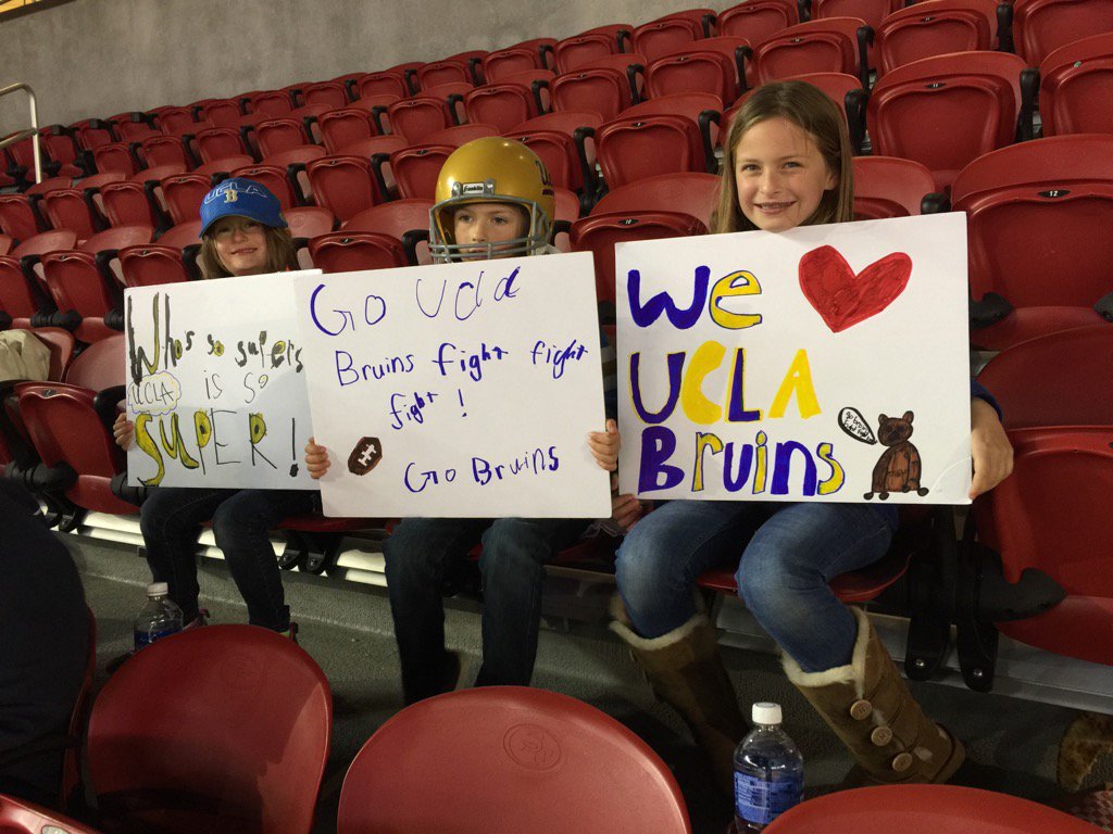 kycryan's tweet photo. #FFBowl https://t.co/hbO4eHMWGF