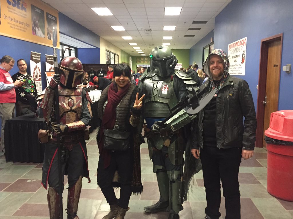 DancingReena's tweet photo. Sat.Dec.26.2015 Watching the @ECHLThunder @GlensFallsCC with @ToddMichaelsen! #starwars #icehockey #thunder #Winning https://t.co/p5m5JECIWB