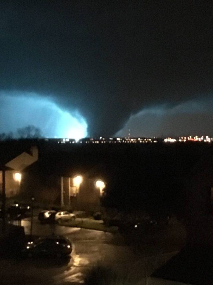 DFWscanner's tweet image. Unbelievable. Picture of the tornado that struck the Rowlett area tonight, courtesy birchmencolonizer/Reddit #txwx