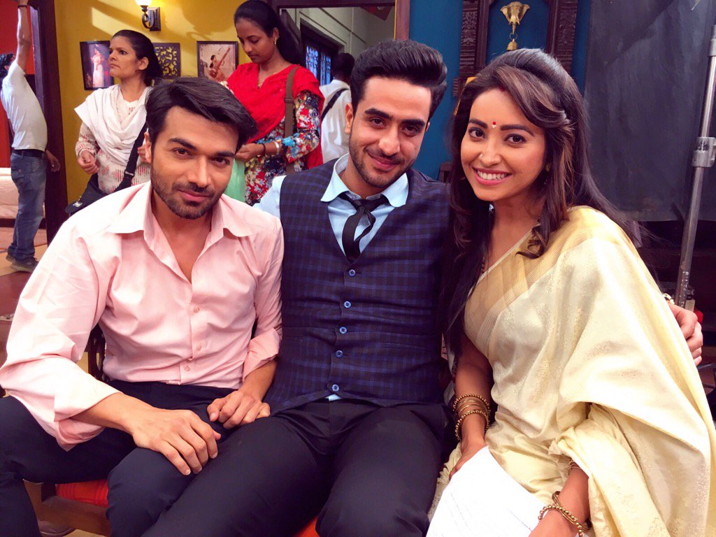 Embedded image permalink