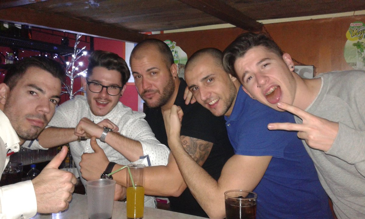 <a href="/majefece/">Manu Ferrera Cerro</a> <a href="/Mariops91/">Mario Perez</a> <a href="/C_Sanchez_91/">Cesar Sanchez</a> .....