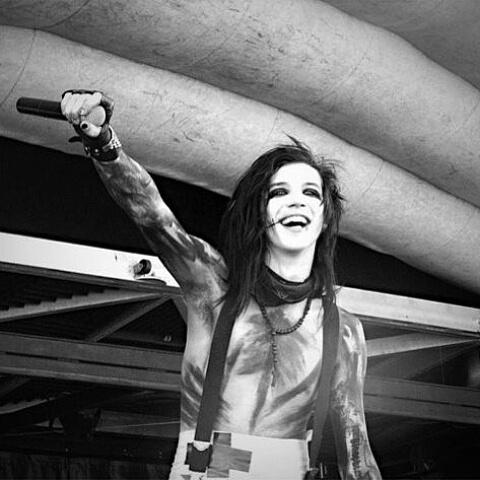 Happy birthday Andy Biersack! Thank u for always being there through ur music&words. You\ve truly impacted my life:) 