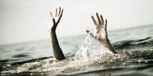 Dua Mahasiswa Terseret Ombak Pantai Selatan - infojatengnews.com/2015/12/27/dua…