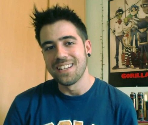 looktomcvey's tweet photo. 1. Si solo pudieras ver a un youtuber el resto de tu vida ¿cual seria? https://t.co/295G7ZcYHj
