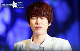 スーパージュニア事故画bot Twitterren キュヒョン T Co Bmzpn17svr