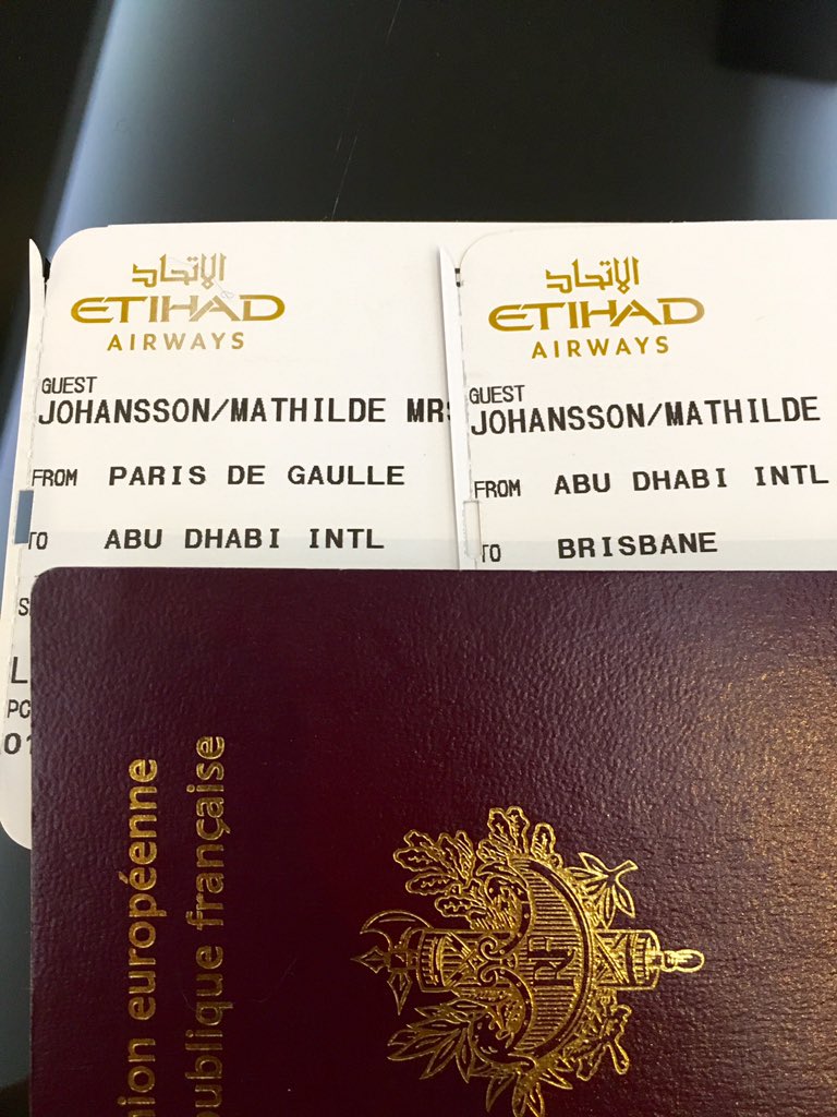 JohanssonMath's tweet photo. Départ pour une nouvelle année!!!! 😊 🎉🎉 #Australiahereicome #happytogo https://t.co/oVrfeR9tVs