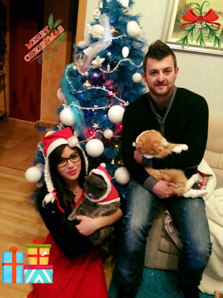 roxystar92's tweet image. Merry christmas ❤️🎁🎅🏻🎄