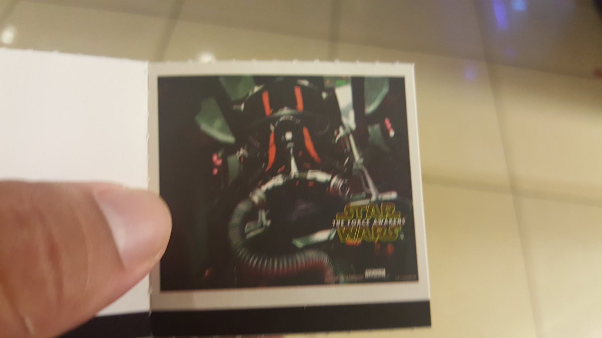 Tak minat pun cerita nie.. Banyak2 Star Wars nie saya cuma tengok The Phantom Manace je.. Maid punya pasal..😒