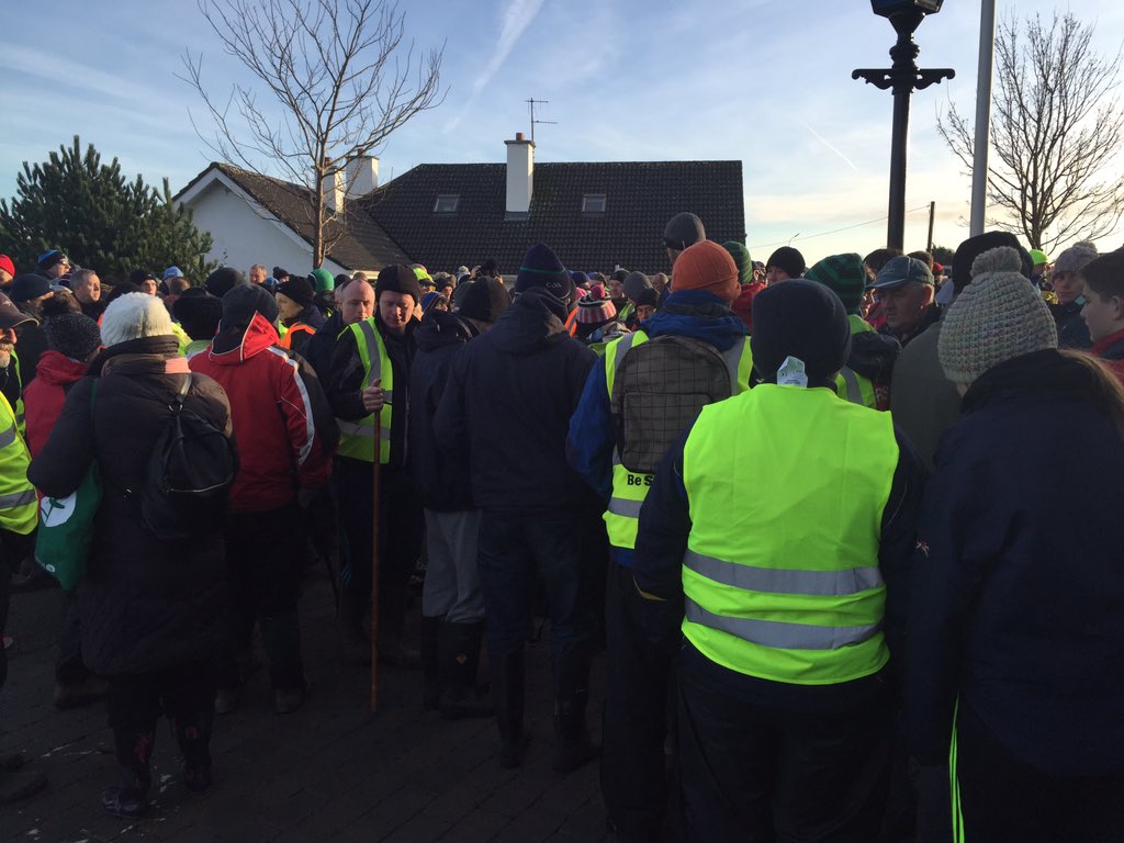 d_avidryan's tweet photo. @galwayad bigs crowds gather for #FindMichaelBugler search in Oranmore https://t.co/bHNEZpM3jQ