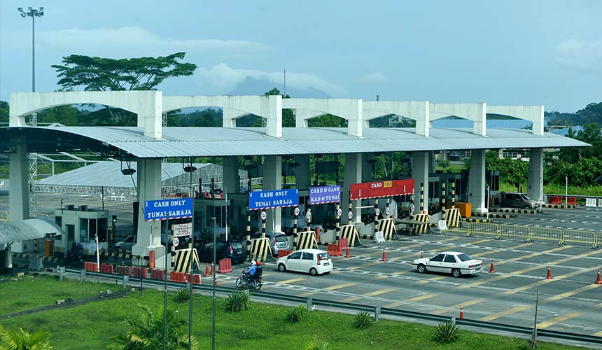 501Awani's tweet photo. Sarawak begins countdown to the New Year... and end of toll collection! https://t.co/NJE6OV7wFq https://t.co/IG31OsX3sw
