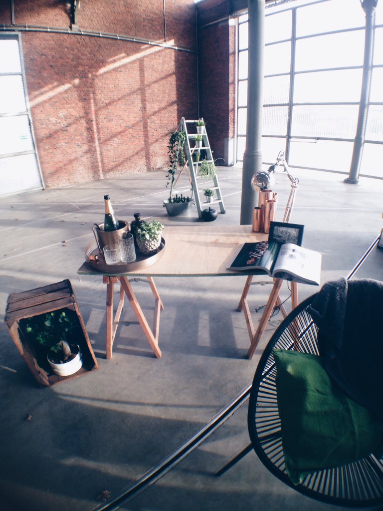elienjnsn's tweet photo. Location en props for today #xlboom #janarymen @XLBoom @MARNIXANDALLY https://t.co/179GpoaeBI