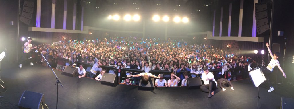 c_o_friends's tweet photo. COFVol.4冬の陣in広島@BLUE LIVE広島終演しました！何度もお世話になっている広島！今回もたくさんの声援ありがとうございました！！この勢いをそのまま明日の松山公演に繋げていきます！よろしくお願いします！#c_o_f https://t.co/KSGSbhIrim