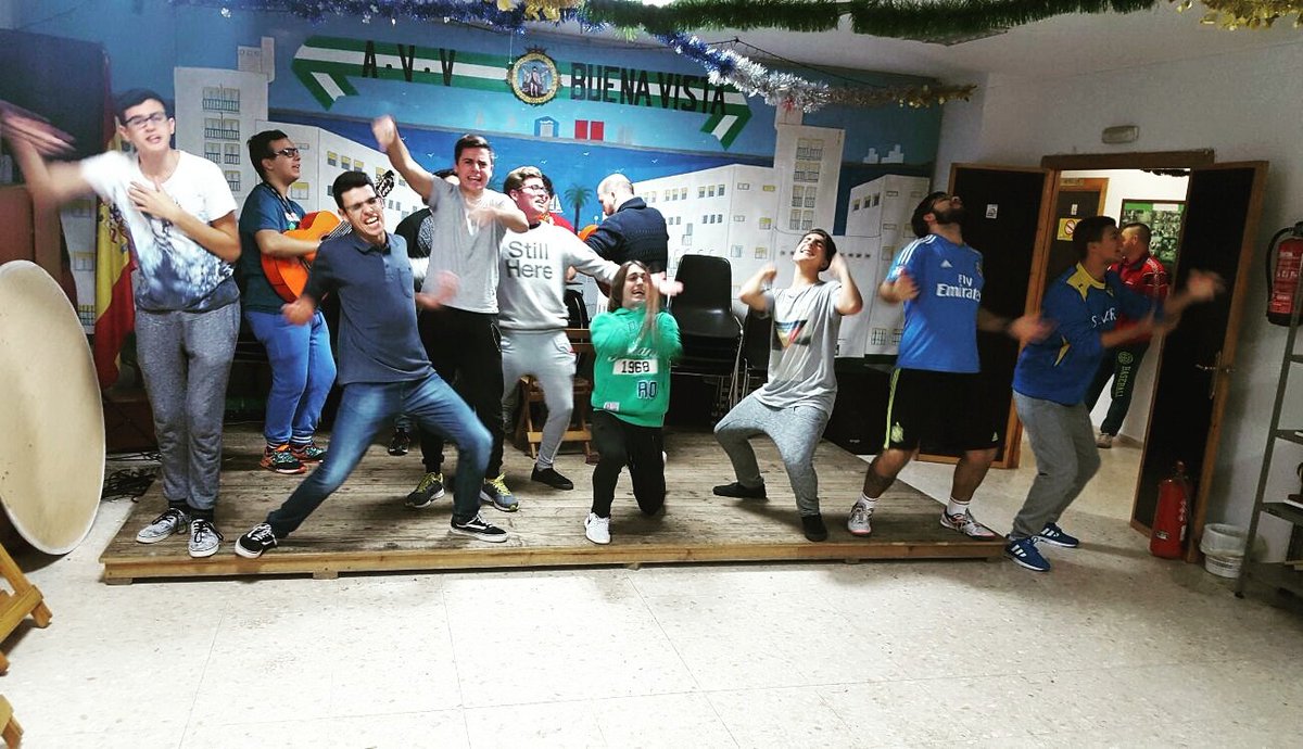 Lachiridelosni's tweet photo. A tan sólo una semana de nuestro primer ensayo - familiar #lossupervivientesDelaPieraPico #7dias https://t.co/OBEjyPp60X