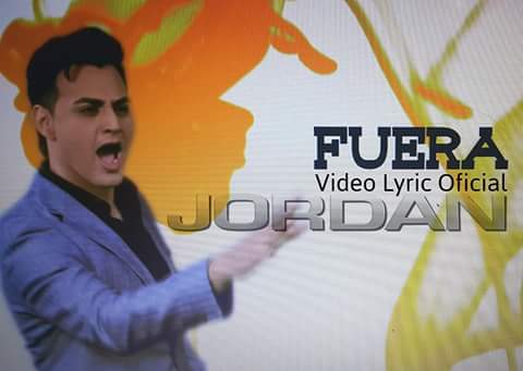 aracelly74's tweet photo. Escuchando buena musica! En @Candela_FM #fuera! Del mejor tropical @jordansalinas pura! Cucumbiaa!! https://t.co/eFuZ0Ps9D0