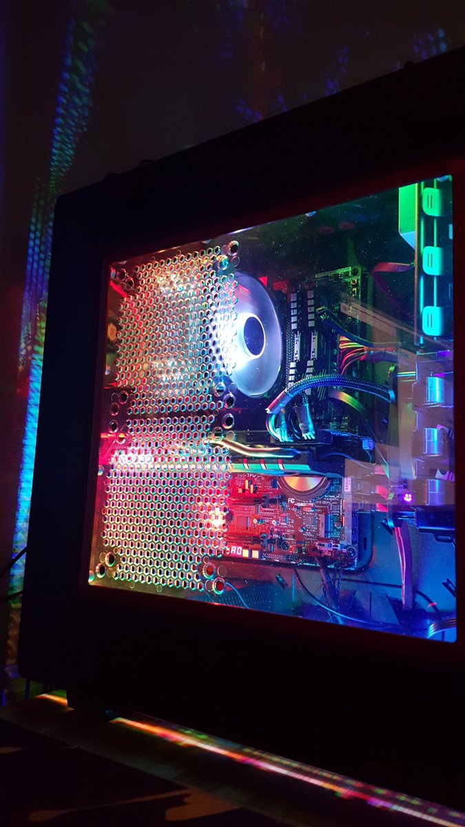 okko_fi's tweet photo. @NZXT I have all the colors! I really like the hue+ I got for christmas! https://t.co/YEjiBcZSOg