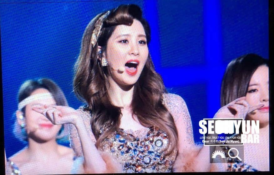 [PIC][27-12-2015]SNSD tham dự Đại hội âm nhạc cuối năm "2015 SBS Gayo Daejeon" vào tối nay - Page 2 CXP71J9UMAA-SXy