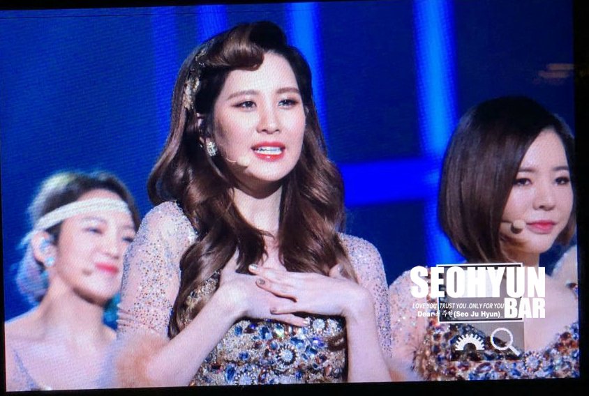 [PIC][27-12-2015]SNSD tham dự Đại hội âm nhạc cuối năm "2015 SBS Gayo Daejeon" vào tối nay - Page 2 CXP71NrUsAAMu8W