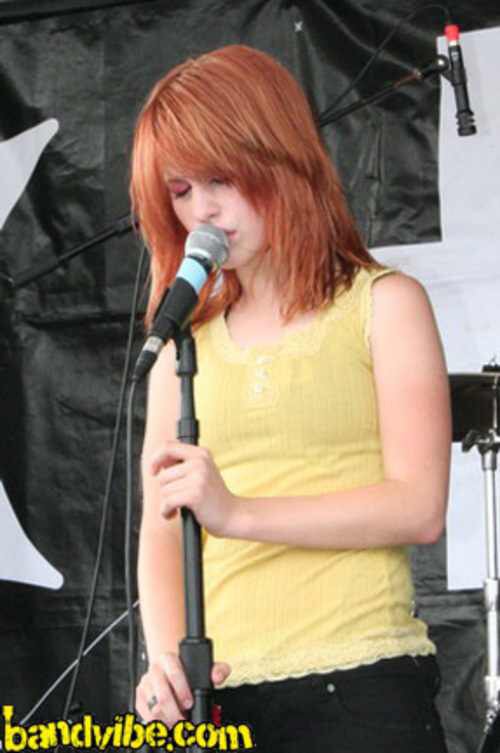 HAPPY BIRTHDAY TO HAYLEY WILLIAMS 