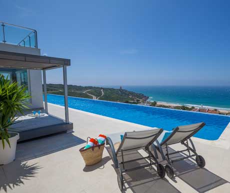 luxurytravel's tweet photo. My favorite rental properties in Spain https://t.co/dmEBzpHNI5 https://t.co/V7EDCXpAuY