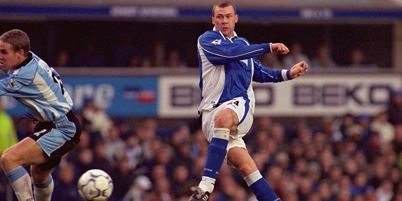 Happy birthday to former Everton and NUFC star forward, Duncan Ferguson!   