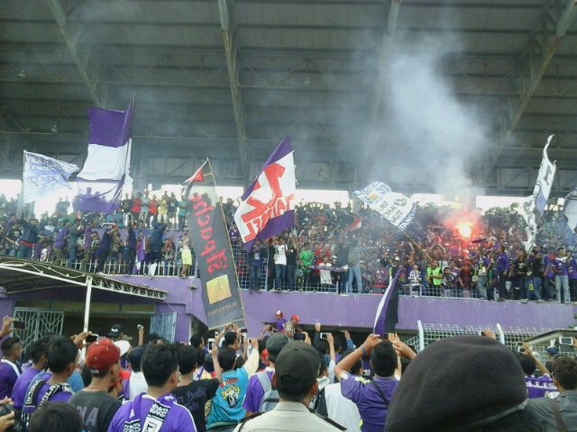 Makasih @BentengViolaTNG <a href="/VIXTERofficial/">VIXTER</a> @VIOLA_TANGSEL <a href="/Viola_Tangbar/">Persita Fans</a> @LBV_pabTumpeng &amp; sadulur lainnya, PECAH !!!